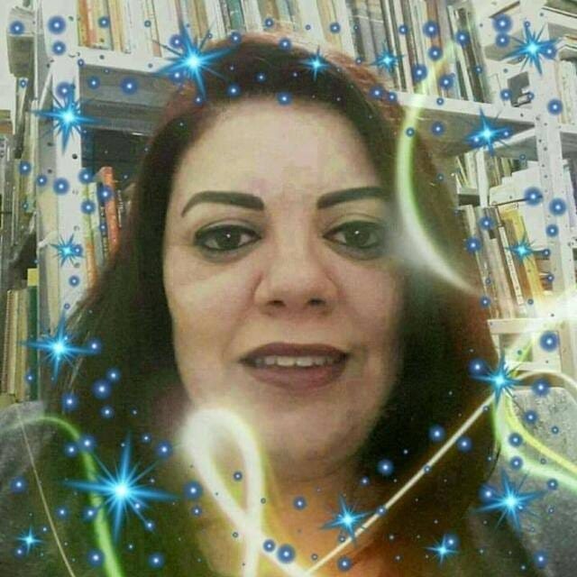 Débora Cátia, terapeuta holística e radiestesista, criadora da Radiestônica